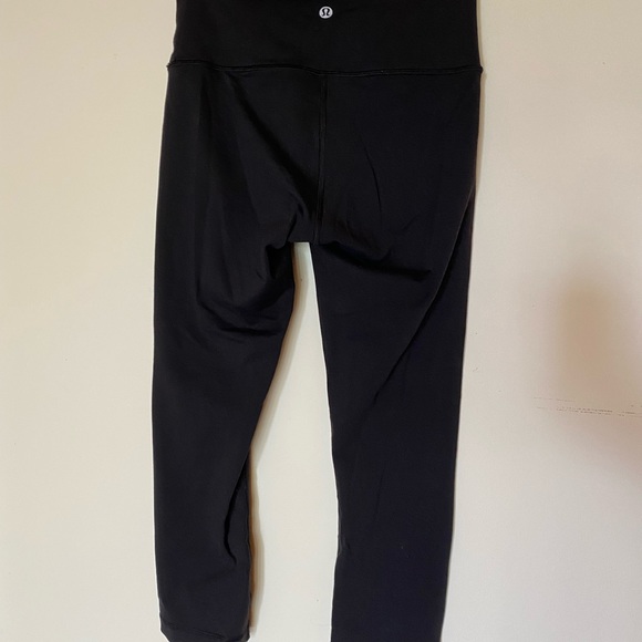 Lululemon Wunder UnderCrop - Picture 6 of 9